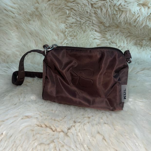 큘 kuel 브라운 미니백