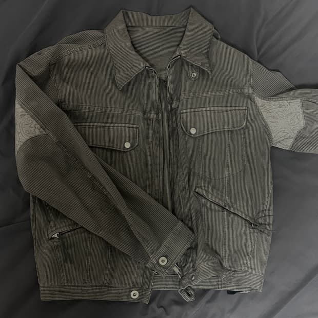 폴리테루 히코리 트러커 초판