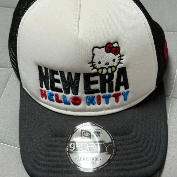 뉴에라 키티 a프레임 트러커 볼캡 블랙