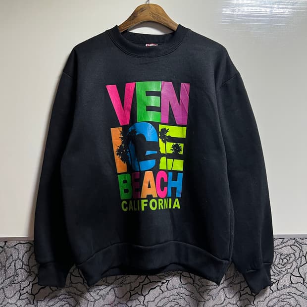 VENICE BEACH 캘리포니아 맨투맨 블랙