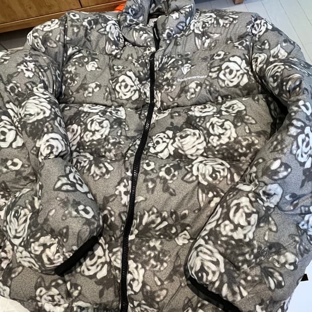 디네뎃 패딩(정품)