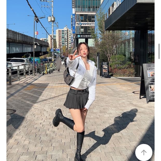 히프나틱 자체제작 스노우볼크롭패딩 화이트