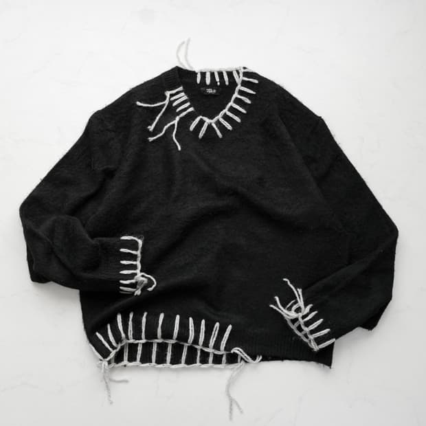 TΣist Hand Stitch Brushed Knit Sweater