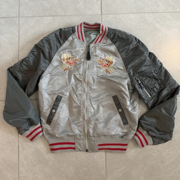 알파 인더스트리 MA-1 수베니어 더블 드래곤 리버시블 자켓