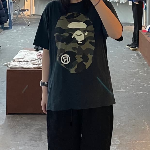 베이프 카모플라쥬 빅 에이프 헤드 로고 반팔 H1387