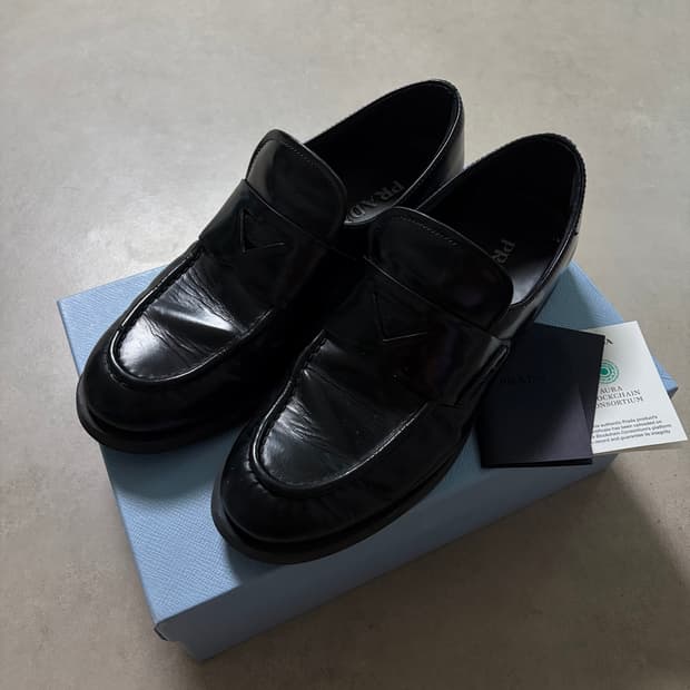 프라다 로퍼 255