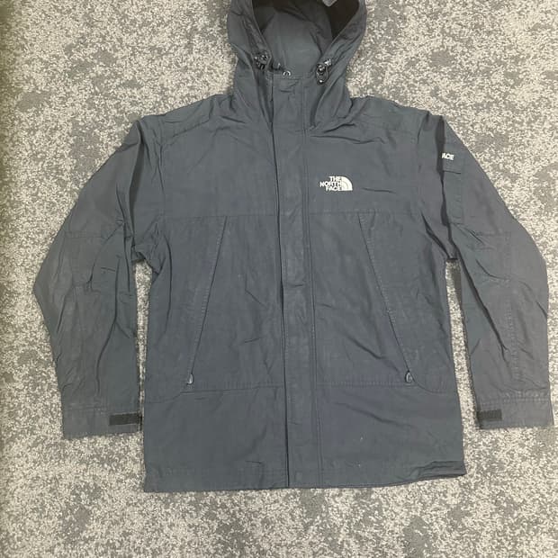 노스페이스 바람막이 블랙 90