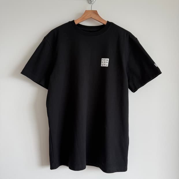 뉴에라(NEWERA) 반팔 티셔츠