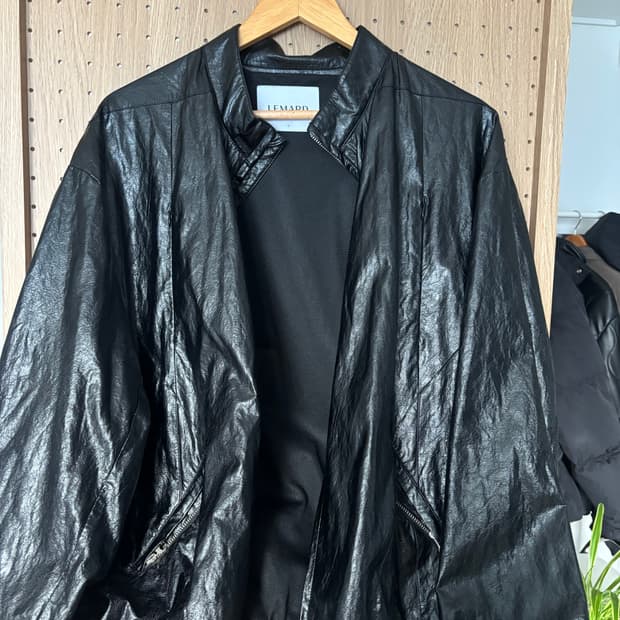 르마드 투톤 로우컷 밴딩 숏 자켓 - 블랙