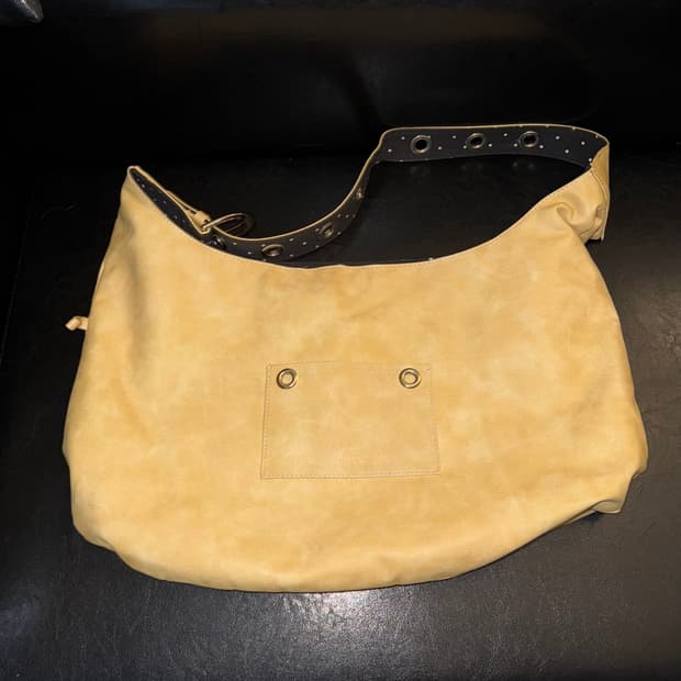 레터리 버클 리버시블 숄더 백 