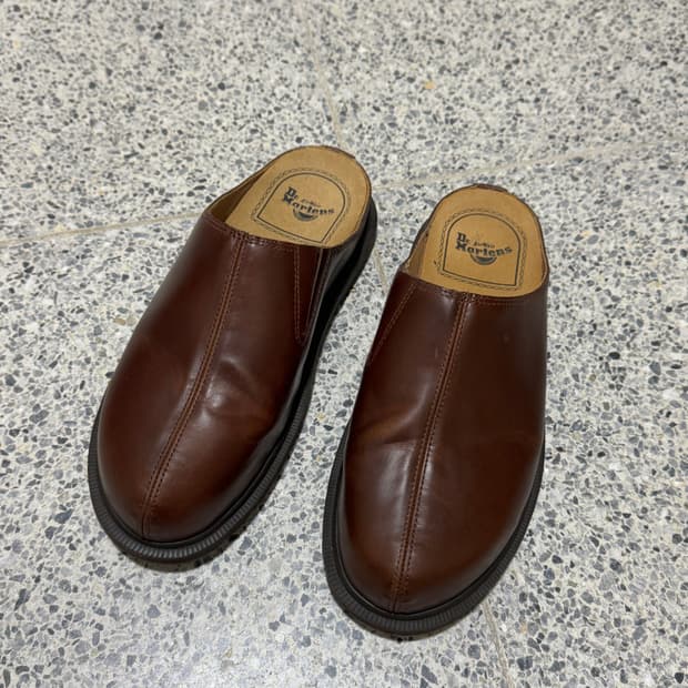 닥터마틴 / 산 뮬 / 260 (uk7)