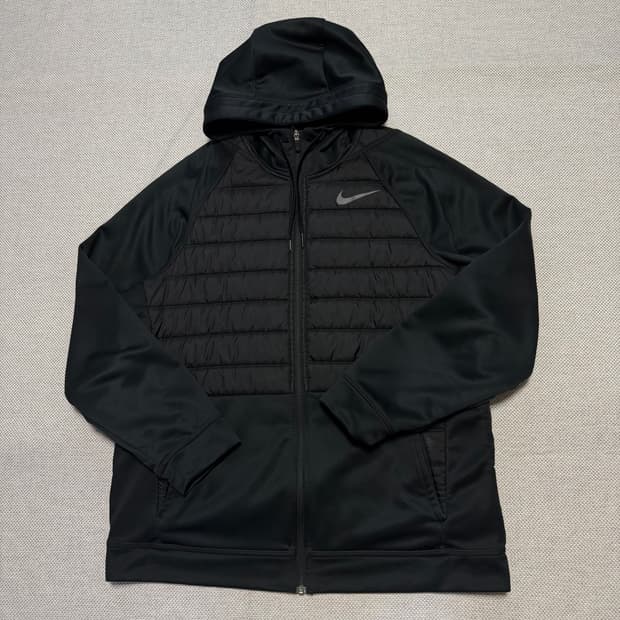 나이키 스텐다드 핏 경량패딩 자켓