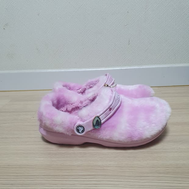 크록스 클래식 퍼 슈어 클로그 260