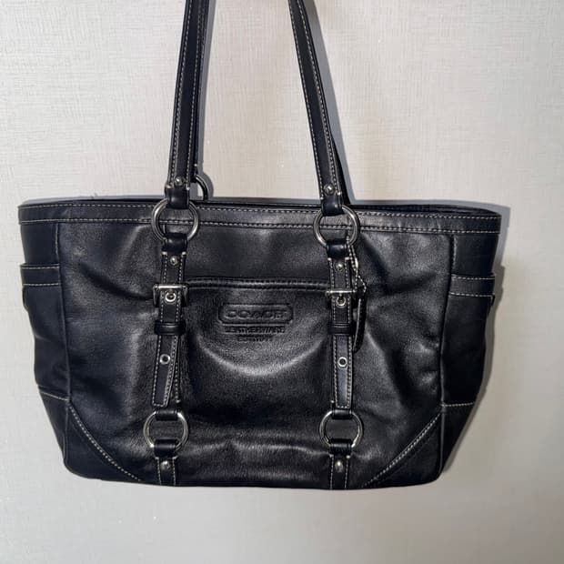 코치 블랙 숄더백