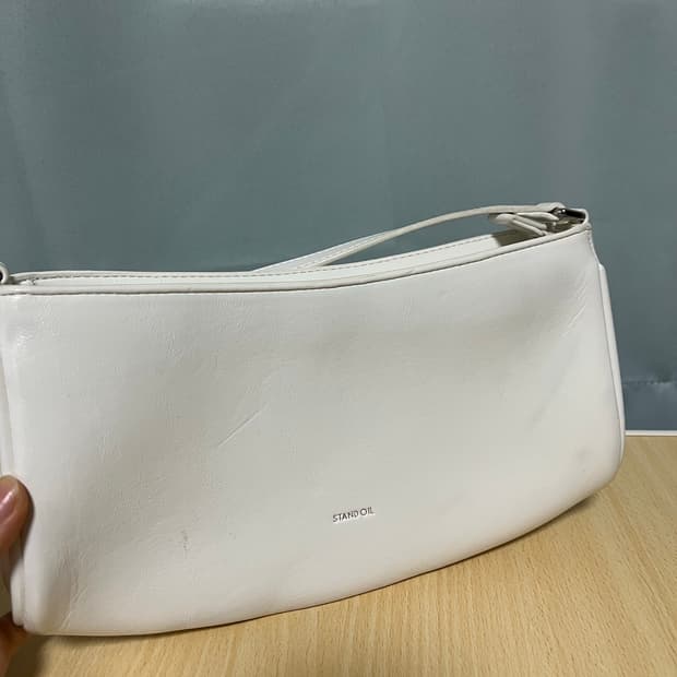 스탠드오일 화이트 호보백
