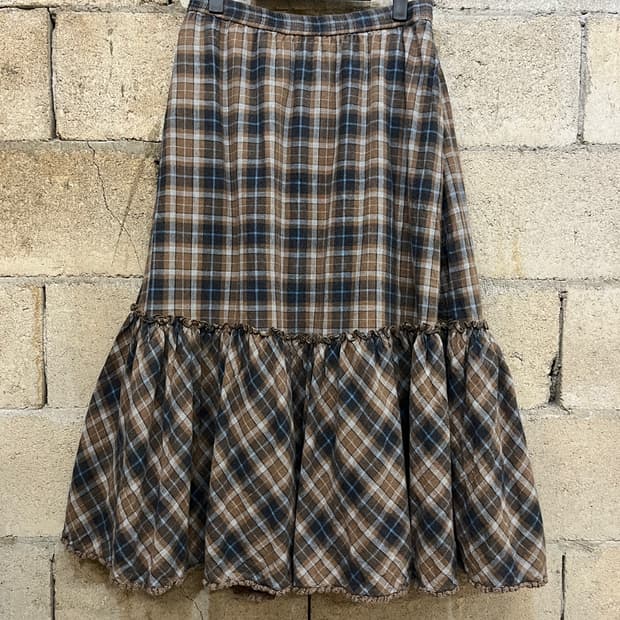 선댄스 체크 플레어 스커트