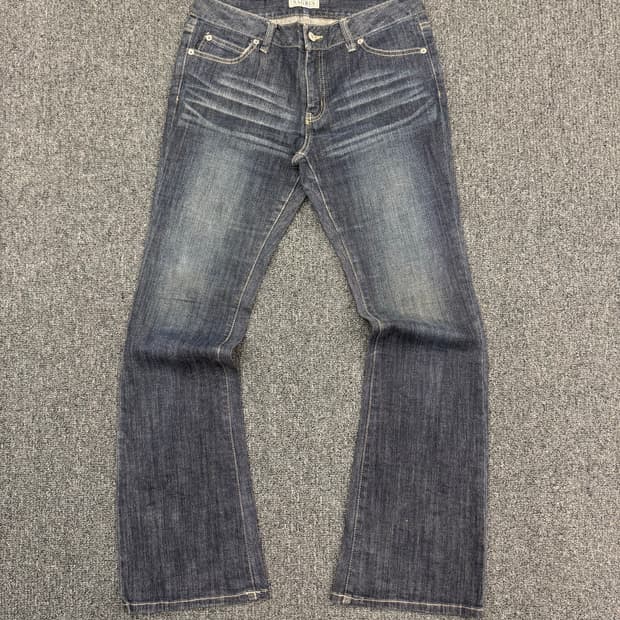 Japanese vintage 여성 뒤포켓 자수 부츠컷 데님팬츠