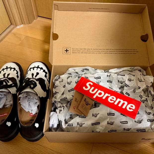 닥터마틴 x 슈프림 1461 3-아이 슈 블랙 280