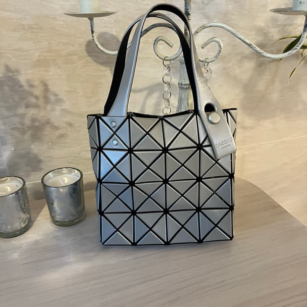 바오바오(정품) 박시 스몰 토트백 실버