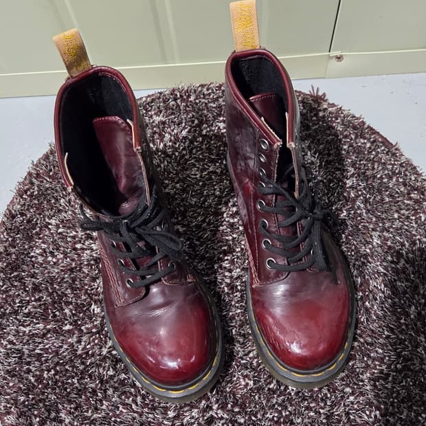 닥터마틴 1460 체리레드 레더 부츠
