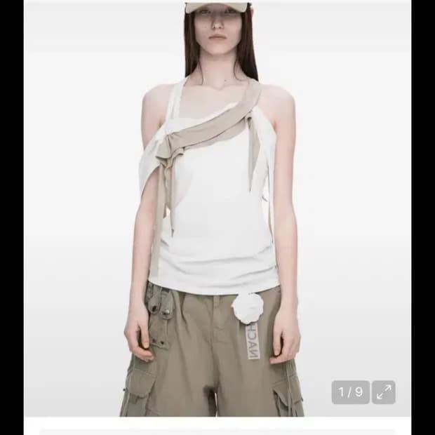 나체 로우컷 홀터 슬리브 아이보리 나시