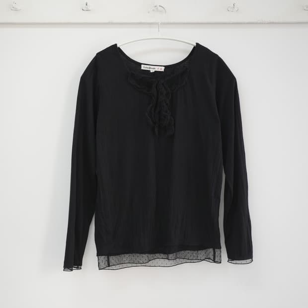 Cutie blonde black tee