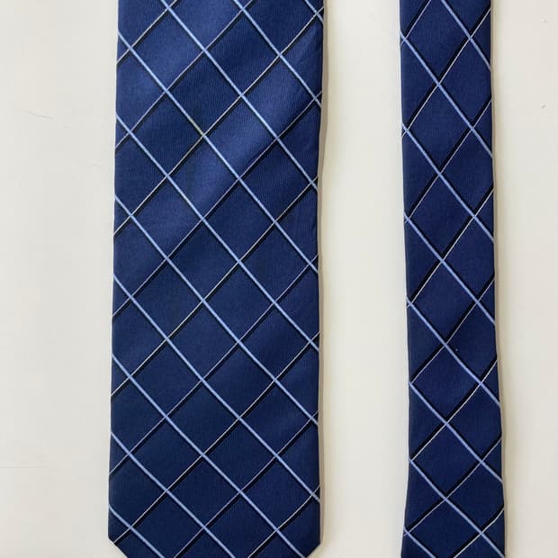 미치코런던 넥타이
