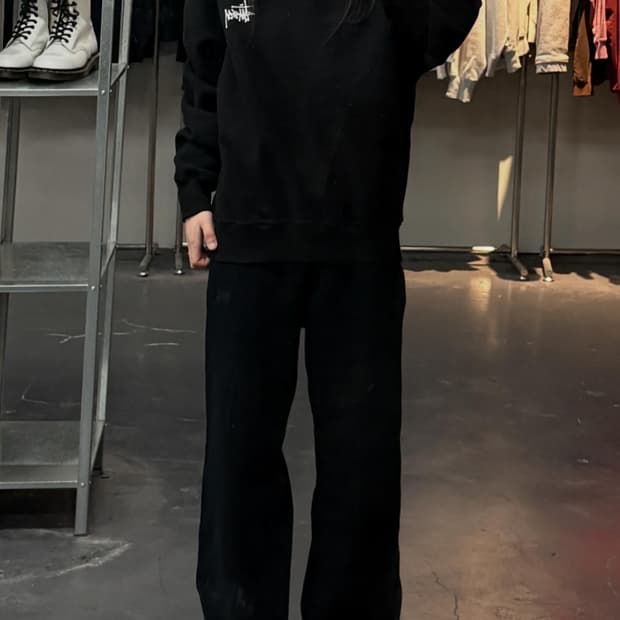 스투시 베이직로고 블랙 스웻셔츠A3576