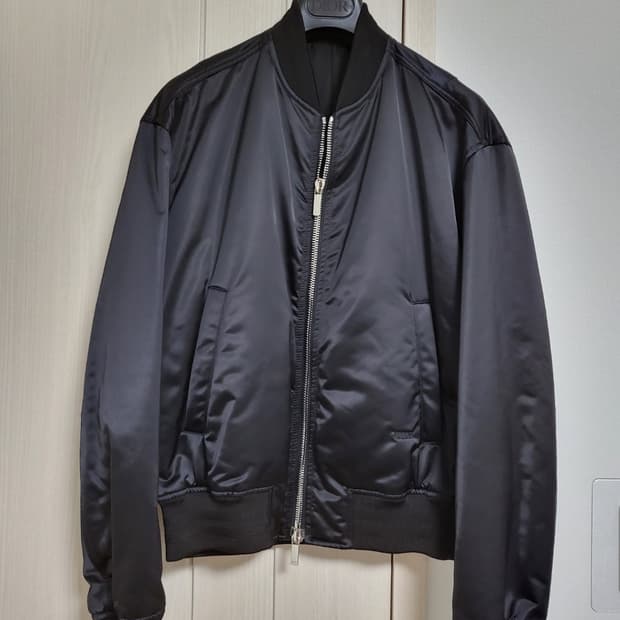 디올 X 피터도이그 콜라보 봄버자켓