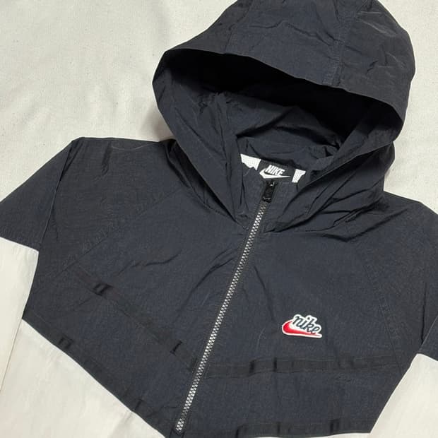 L 나이키 헤리티지 윈드러너 배색 바람막이