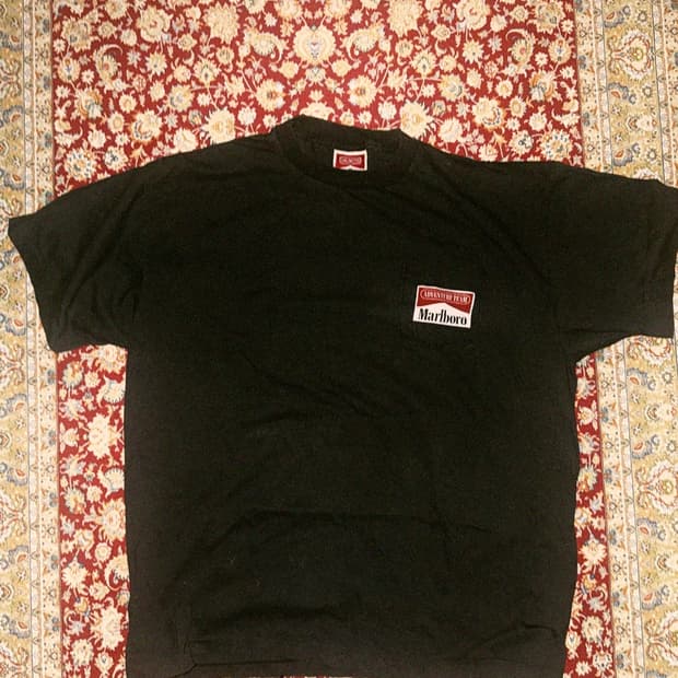 (XL) vintage marlboro tee