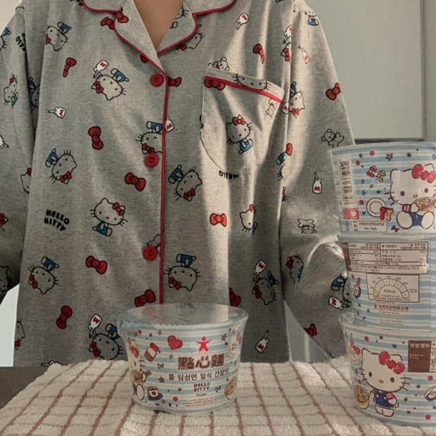 헬로키티 파자마 세트