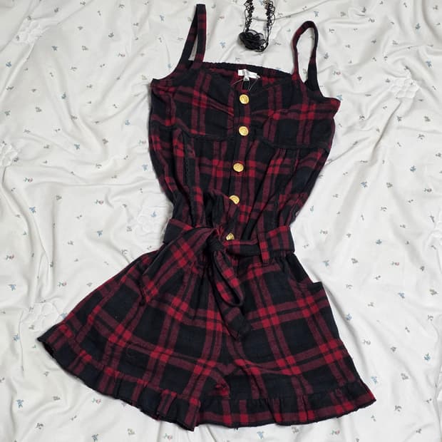 일본빈티지)오네갸루 캐캐체 레드블랙 타탄체크 리본 고딕 멜빵큐롯롬퍼
