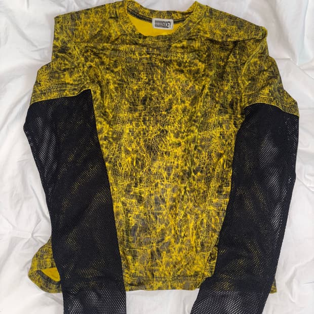 MOSAIC SOCIETY 옐로우 블랙 메쉬 탑