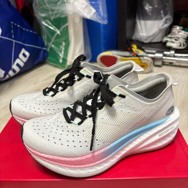 프로스펙스 카본런닝화 240 