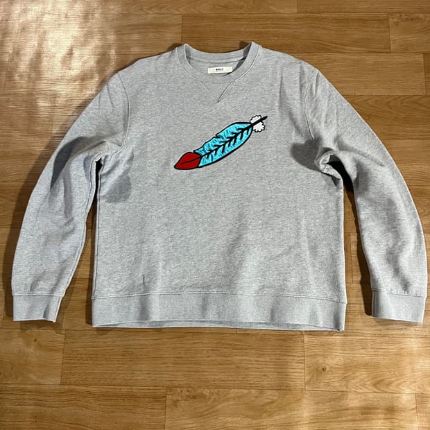 [100] 발리 깃털 맨투맨