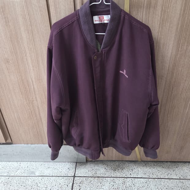 발렌시아가 올드스쿨 ma1 더크보라 자켓