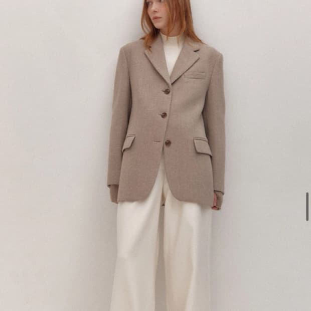 아바몰리 헤링본 3버튼 자켓 베이지 m