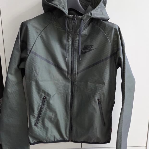 나이키 바람막이 s