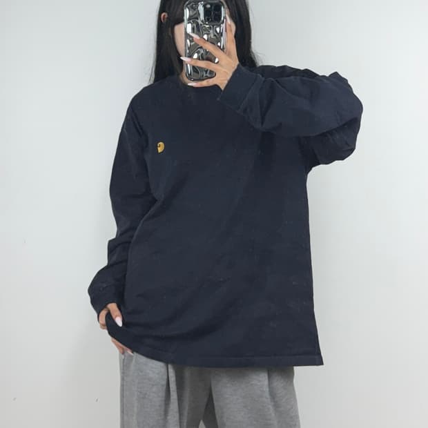 칼하트WIP 롱슬리브 네이비 E0512