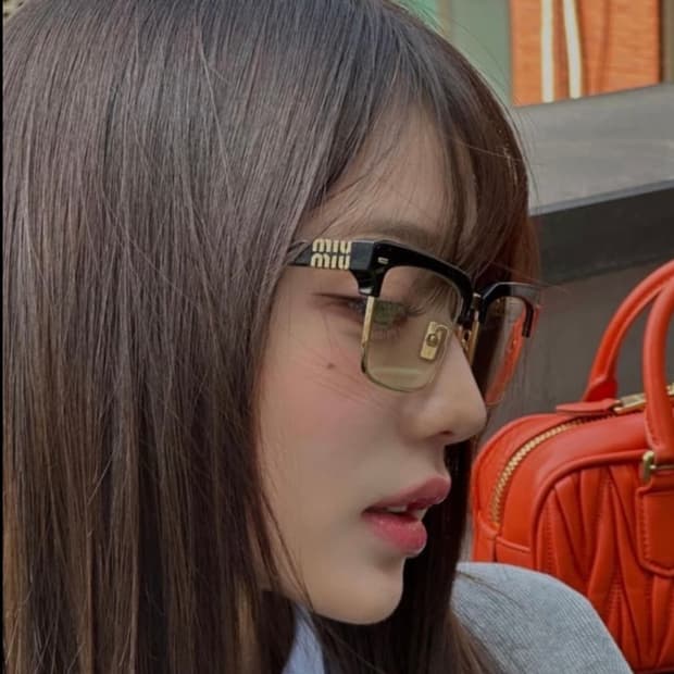 미우미우 런웨이 안경