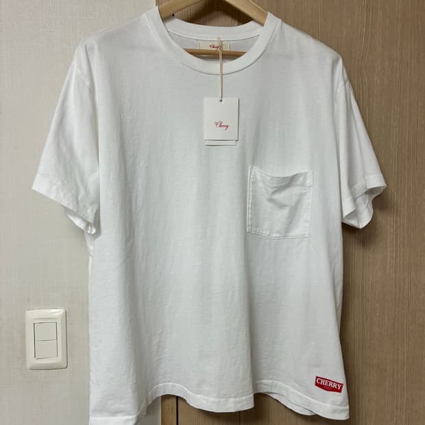 [L]cherry la 빈티지 포켓티셔츠 화이트