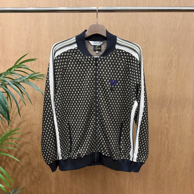 니들스 사스콰치패브릭스 집업 자켓 다이라 자카드 패턴 디테일 브라운