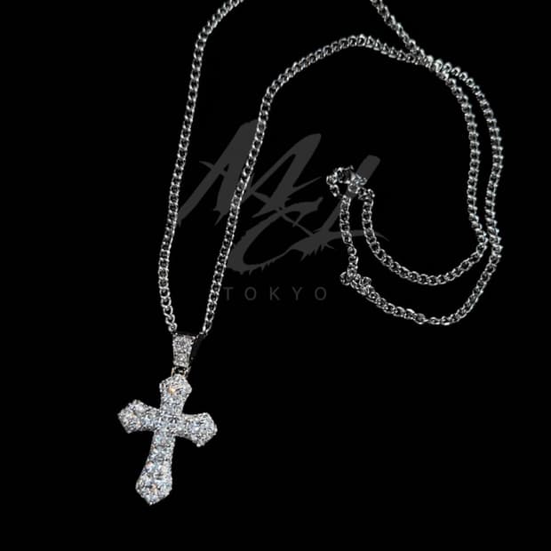 Full diamond necklace