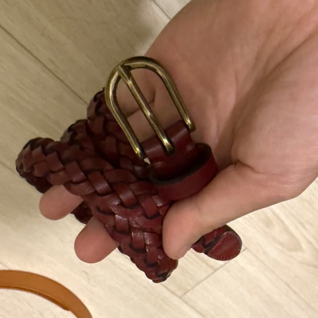 유니클로 레더꽈배기벨크 레드가죽