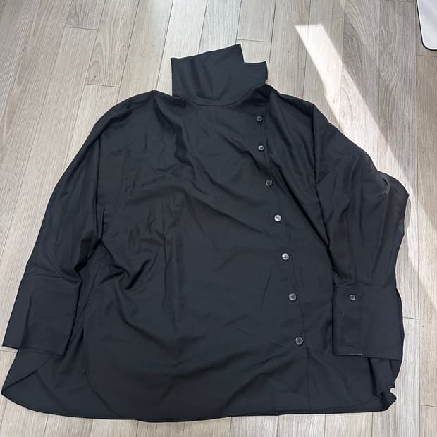 유노이아 사이드웨이 셔츠