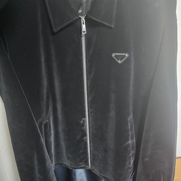 2xl 프라다 블루종 벨벳자켓