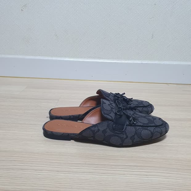 코치 슬라이드 뮬 슬리퍼 230