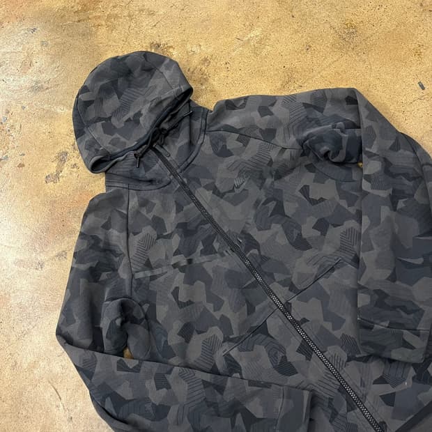 [정품/L] 나이키 테크 플리스 카모 후드집업 블랙 b17