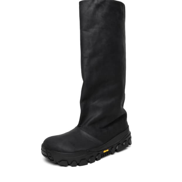 쓰리투에이티 VIBRAM GRUNGE LEATHER BOOTS BLACK